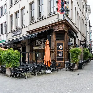  Appartement Beautiful In The Heart Of