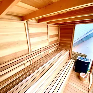  Vakantiehuis The Square - Vacation With Outdoor Sauna - Centre Of